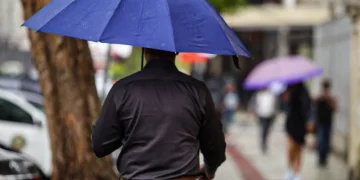 Frente fria traz queda de temperatura e chuva para o Rio de Janeiro