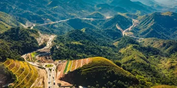 Lula inaugura trechos da nova rodovia na Serra das Araras com investimento de R$ 1,5 bilhão do BNDES