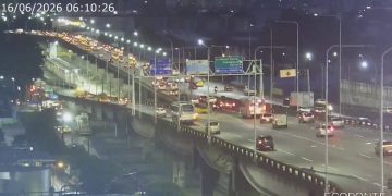 Lentidão na Ponte Rio-Niterói devido à chuva e tráfego intenso no sentido Rio