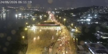 Lentidão na Ponte Rio-Niterói durante manhã de feriado municipal em Niterói