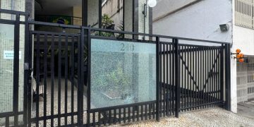 Delegado da polícia fica ferido após troca de tiros em blitz na Região do Ingá, Niterói