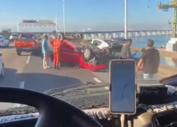 Acidente na Ponte Rio-Niterói causa capotamento, congestionamento e reflexos no trânsito