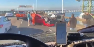 Acidente na Ponte Rio-Niterói causa capotamento, congestionamento e reflexos no trânsito
