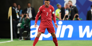 Cristiano Ronaldo vira maior artilheiro de Portugal com dois gols na vitória sobre o Uzbequistão