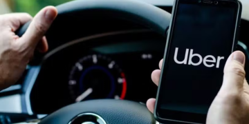 Uber atualiza lista de veículos permitidos para categorias Comfort e Black a partir de 2027
