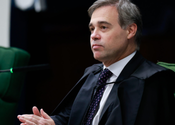 PGR apoia relatoria de Mendonça em investigação sobre filme da trajetória de Bolsonaro