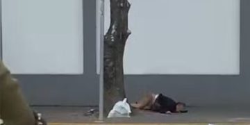 Homem sofre trauma facial após cair em cemitério de Arraial do Cabo