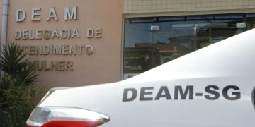 Professor de escola particular em São Gonçalo é detido por suspeita de abuso sexual e importunação