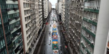 Celebração de Corpus Christi reúne 10 mil pessoas e reforça tradição na cidade
