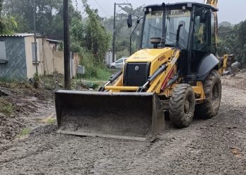 Prefeitura de Maricá realiza ações emergenciais para mitigar efeitos das chuvas em obras de Itaipuaçu
