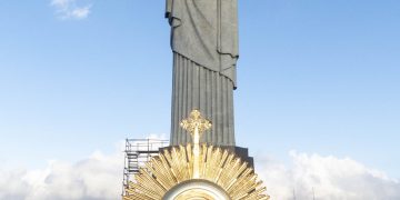 Cristo Redentor é visível do Recreio dos Bandeirantes em dia de céu limpo