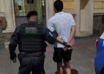 Homem de 18 anos é preso por invasão ao Colégio Aurelino Leal, em Niterói