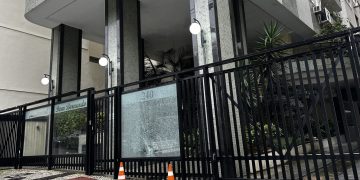 Polícia Civil de Niterói divulga detalhes de troca de tiros que feriu delegado durante abordagem