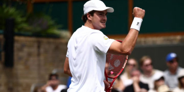 João Fonseca vence Bautista Agut e avança à segunda rodada de Wimbledon
