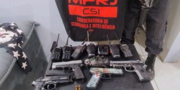 Operação no Rio prende policiais por venda ilegal de arma e corrupção