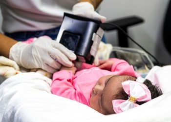 Detran RJ lança emissão gratuita de identidade na maternidade de Niterói