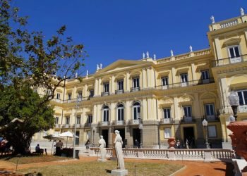 Museu Nacional do Rio reabre com exposições que unem ciência e memória