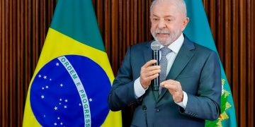 Lula sanciona lei que reforça segurança jurídica para clubes e investidores nas SAFs