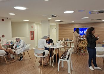 Oncomed realiza evento de cuidados gratuitos para mulheres com câncer em Niterói