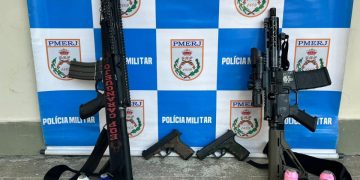 Operação na Zona Oeste do Rio apreende armas e prende suspeitos em conflito entre grupos criminosos