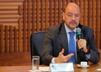Governador do Rio veta criação de banheiros neutros para evitar segregação social