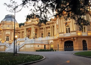 Governo do RJ decreta ponto facultativo na segunda-feira após classificação do Brasil na Copa