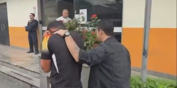 Homem é preso por tentativa de roubo de figurinhas da Copa 2026 com cartões clonados