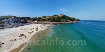 Projeto EcoMar promove esporte, segurança e preservação ambiental nas praias de Maricá