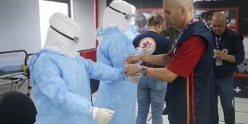 Profissionais do INI/Fiocruz treinam para transporte seguro de pacientes suspeitos de ebola no Rio