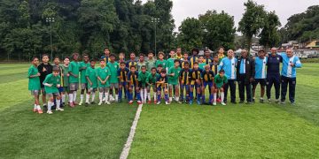 Atletas do Projeto Gerson fazem amistosos e trocam experiências no CT do Fluminense
