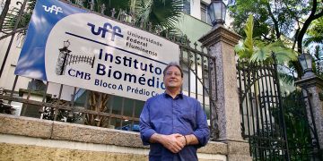 Roberto Salles assume reitoria da UFF 2026-2030 com foco em recuperação orçamentária e assistência estudantil