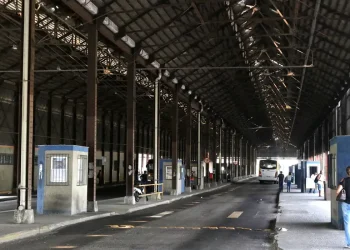 TST determina circulação de 80% da frota de ônibus do Rio durante greve dos rodoviários