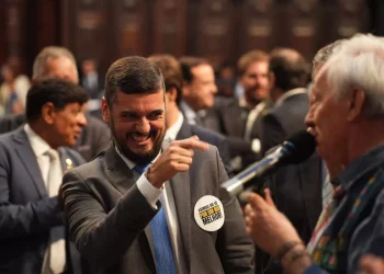 Ex-deputado Rodrigo Bacellar planeja colaborar com polícia em delação sobre esquemas na Alerj