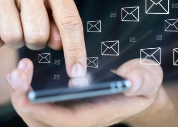 Defesa Civil de Niterói reforça cadastro gratuito para alertas por SMS sobre riscos climáticos