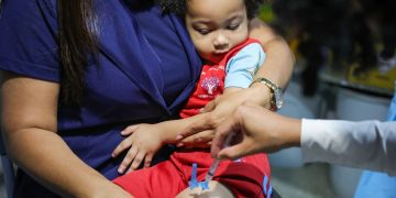 Brasil reintroduz vacina injetável contra poliomielite com reforço aos 4 anos