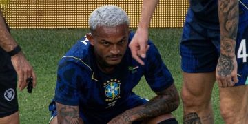 CBF confirma lesão muscular de Wesley e descarta sua participação na Copa do Mundo 2026