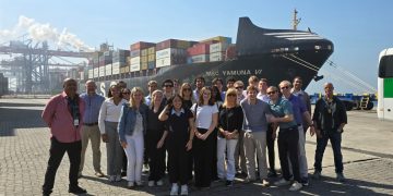 Estudantes dos EUA conhecem infraestrutura e segurança do porto do Rio em visita acadêmica