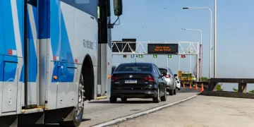 Tráfego intenso na Ponte Rio-Niterói causa lentidão na manhã desta terça-feira