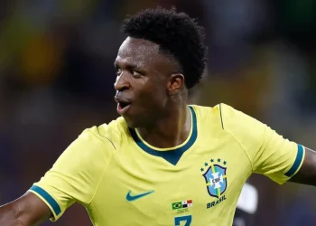 Seleção brasileira inicia preparação para a Copa do Mundo nos EUA após viagem do Brasil