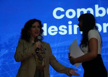 Vereadora Tatiana Roque lança projeto para combater fake news e fortalecer o pensamento crítico