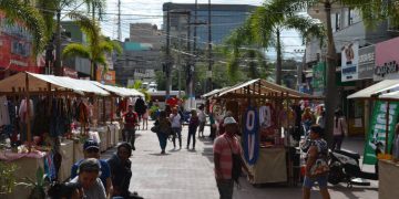 Feira ItaArtes volta ao Calçadão de Itaguaí com valorização do artesanato local