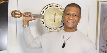 Charlles André celebra o amor em show no Dia dos Namorados em Madureira