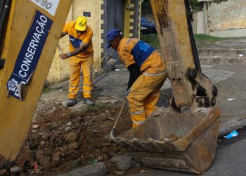 Prefeitura do Rio promove ação de zeladoria no Riachuelo para melhorar espaços públicos