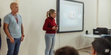 Prefeitura de Maricá lança curso de inteligência artificial para idosos no Território do Futuro