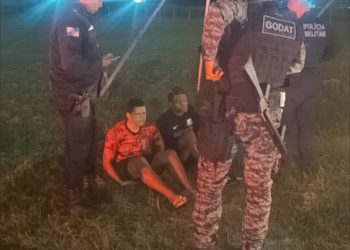 Guarda Municipal de Maricá prende suspeitos de tráfico e recupera veículo furtado