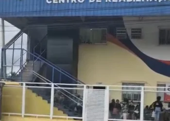 Moradores de Maricá criticam atendimento e esperam melhorias na emissão de Carteira Autista