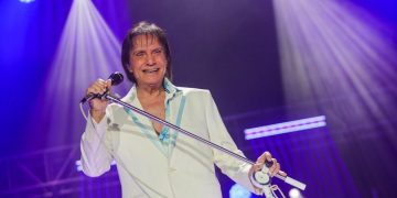 Arena Niterói inaugura com shows de Roberto Carlos, consolidando cidade como rota de grandes eventos