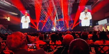 Arena Niterói recebe shows de Roberto Carlos, consolidando espaço cultural e turístico
