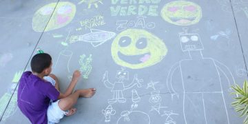 Colônia de férias nas Naves do Conhecimento promove inovação, criatividade e experiências presenciais