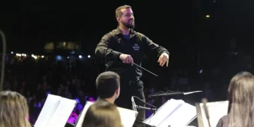 Concerto no Theatro Municipal de Niterói marca última apresentação do maestro Gabriel Dellatorre antes de estudar nos EUA